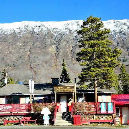 Spirit Lake Lodge Whitehorse Esterno foto