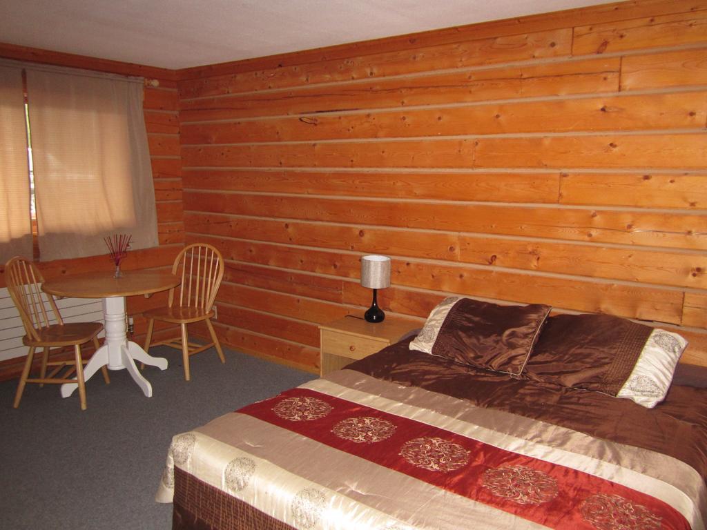 Spirit Lake Lodge Whitehorse Camera foto