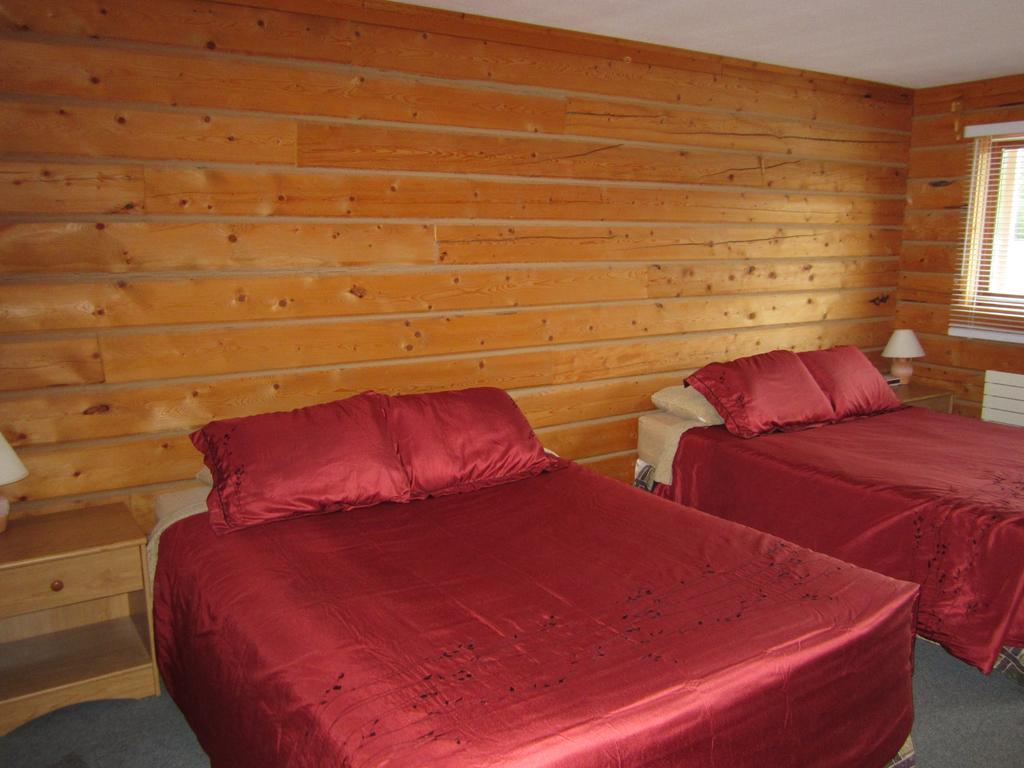 Spirit Lake Lodge Whitehorse Camera foto