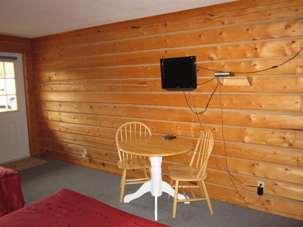 Spirit Lake Lodge Whitehorse Camera foto