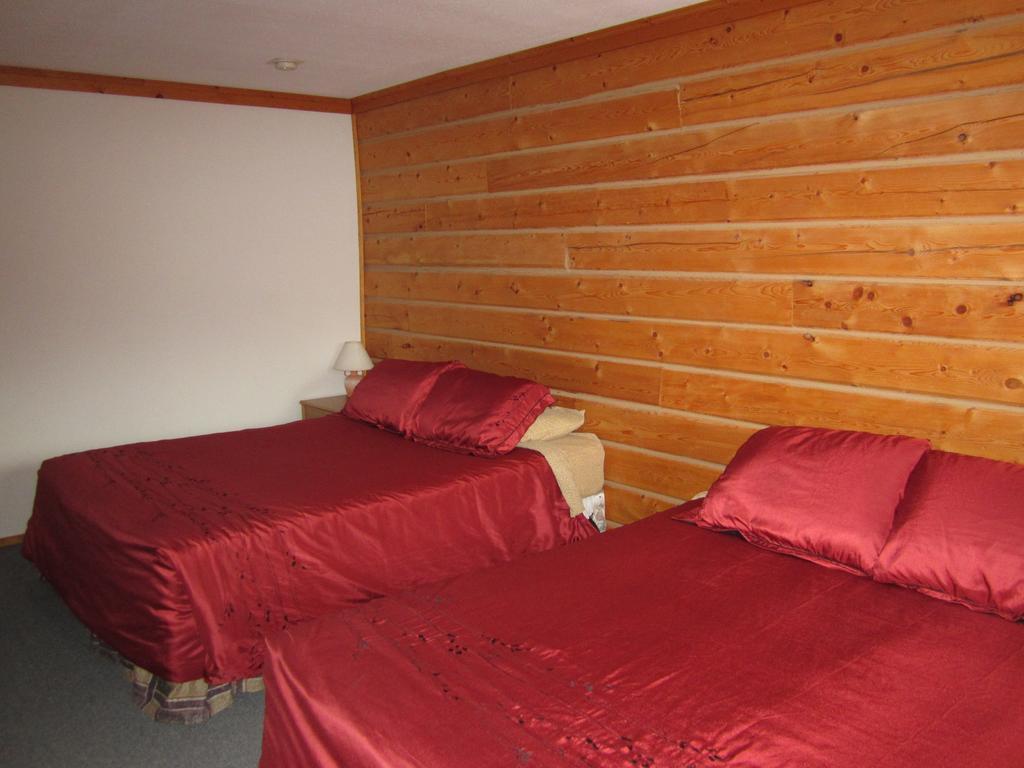 Spirit Lake Lodge Whitehorse Camera foto