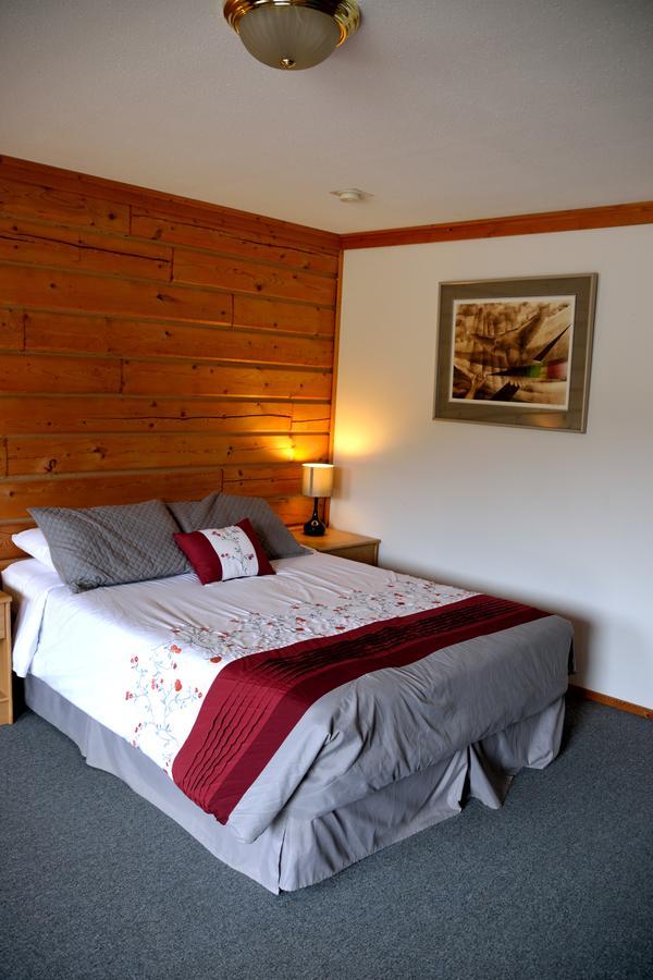 Spirit Lake Lodge Whitehorse Esterno foto